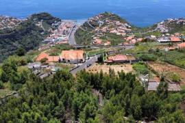 Land with Open Views and Excellent Sun Exposure in Ribeira Brava