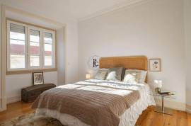 5 Bedroom Art Déco Apartment for Sale in Anjos, Lisbon | 197m² Luxury Heritage Property 5 Bedroom Art Déco Apartment for Sale in Anjos, Lisbon | 197m² Luxury Heritage Property