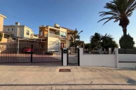 Luxury 5 Bed Villa for sale in Chloraka Paphos Cyprus