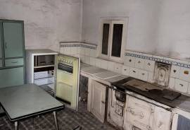 Excellent 6 Bed House To Renovate For Sale in Calamocos LEON Spain Excellent 6 Bed House To Renovate For Sale in Calamocos LEON Spain