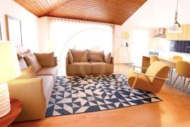 T3 Rua Santa Catarina with Balcony and Terrace