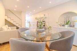 3 Bedroom Duplex Apartment with Balcony, Garage and Storage in Madalenas – Santo António, Funchal 3 Bedroom Duplex Apartment with Balcony, Garage and Storage in Madalenas – Santo António, Funchal