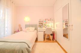3 Bedroom Duplex Apartment with Balcony, Garage and Storage in Madalenas – Santo António, Funchal 3 Bedroom Duplex Apartment with Balcony, Garage and Storage in Madalenas – Santo António, Funchal