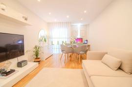 3 Bedroom Duplex Apartment with Balcony, Garage and Storage in Madalenas – Santo António, Funchal