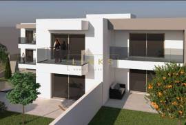2 Bedroom Apartment – Patio and Balcony