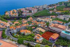Flat Land in Câmara de Lobos