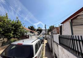2 bedroom villa for rent with outdoor space next to the Salgueiros Metro 2 bedroom villa for rent with outdoor space next to the Salgueiros Metro