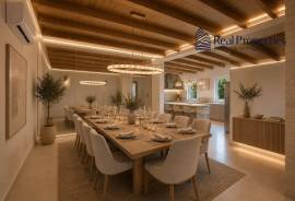Fantastic House in São Brás