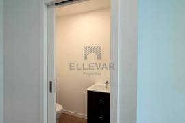 OFFICE IN CENTRAL AREA IN THE CENTER OF FUNCHAL OFFICE IN CENTRAL AREA IN THE CENTER OF FUNCHAL