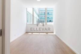 OFFICE IN CENTRAL AREA IN THE CENTER OF FUNCHAL