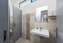 Guia - Commercial property with access to communal swimming pool Guia - Commercial property with access to communal swimming pool