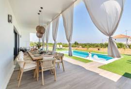 Tavira – Modern country 3+1 bedroom villa with large plot, pool and sea views Tavira – Modern country 3+1 bedroom villa with large plot, pool and sea views