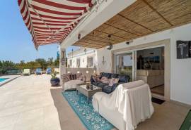 Tunes – Charming 4-bedroom Villa with infinity pool and privacy Tunes – Charming 4-bedroom Villa with infinity pool and privacy