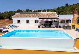 Tunes – Charming 4-bedroom Villa with infinity pool and privacy Tunes – Charming 4-bedroom Villa with infinity pool and privacy