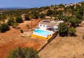 Tunes – Charming 4-bedroom Villa with infinity pool and privacy Tunes – Charming 4-bedroom Villa with infinity pool and privacy
