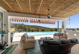 Tunes – Charming 4-bedroom Villa with infinity pool and privacy Tunes – Charming 4-bedroom Villa with infinity pool and privacy