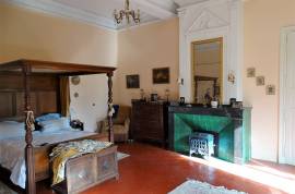 Stunning Domaine On The Canal Du Midi With Chateau, Cottages And Annexes On A Plot Of 5.63 Ha.