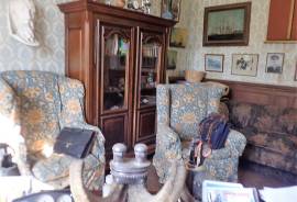 Stunning Domaine On The Canal Du Midi With Chateau, Cottages And Annexes On A Plot Of 5.63 Ha.