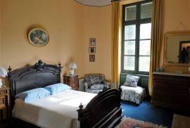 Stunning Domaine On The Canal Du Midi With Chateau, Cottages And Annexes On A Plot Of 5.63 Ha.