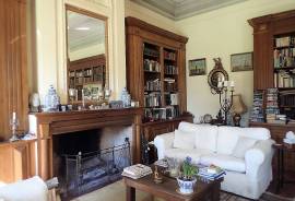 Stunning Domaine On The Canal Du Midi With Chateau, Cottages And Annexes On A Plot Of 5.63 Ha.