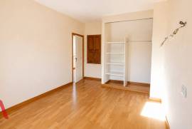 7 room, 208m2 House for sale in Lespignan - 189 000 € * 7 room, 208m2 House for sale in Lespignan - 189 000 € *