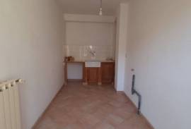 7 room, 208m2 House for sale in Lespignan - 189 000 € * 7 room, 208m2 House for sale in Lespignan - 189 000 € *
