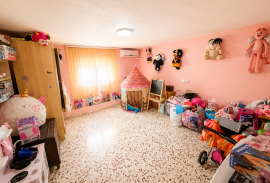 listing listing