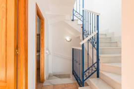 listing listing