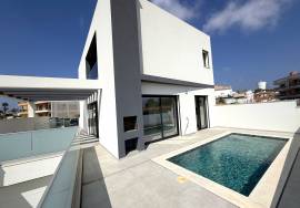 Contemporary 3-Bedroom Villa with Countryside in Mexilhoeira Grande