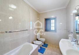 Detached stone villa with four bedrooms, with furniture included. Detached stone villa with four bedrooms, with furniture included.