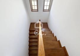 Detached stone villa with four bedrooms, with furniture included. Detached stone villa with four bedrooms, with furniture included.