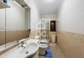 Detached stone villa with four bedrooms, with furniture included. Detached stone villa with four bedrooms, with furniture included.