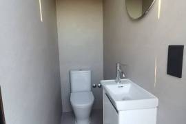 listing listing
