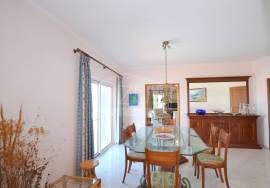 Classic 5‑Bed. Villa with Fantastic Sea and Countryside Views