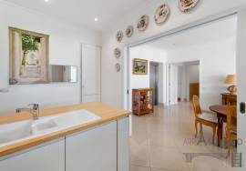 Vilamoura – Palmyra Residence: Top-Floor T3, 80sqm Rooftop Terrace, Private Lift