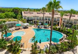 Vilamoura – Palmyra Residence: Top-Floor T3, 80sqm Rooftop Terrace, Private Lift