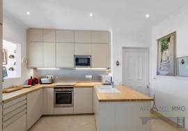 Vilamoura – Palmyra Residence: Top-Floor T3, 80sqm Rooftop Terrace, Private Lift