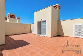 Vilamoura – Palmyra Residence: Top-Floor T3, 80sqm Rooftop Terrace, Private Lift
