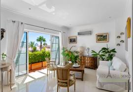 Vilamoura – Palmyra Residence: Top-Floor T3, 80sqm Rooftop Terrace, Private Lift