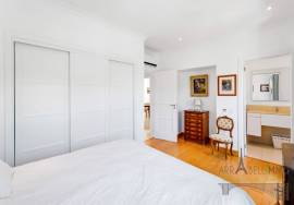 Vilamoura – Palmyra Residence: Top-Floor T3, 80sqm Rooftop Terrace, Private Lift