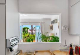 Vilamoura – Palmyra Residence: Top-Floor T3, 80sqm Rooftop Terrace, Private Lift