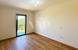 2+1 Bedroom Semi-Detached House with Rooftop, Garage and Swimming Pool in Guia, Albufeira