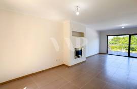 2+1 Bedroom Semi-Detached House with Rooftop, Garage and Swimming Pool in Guia, Albufeira