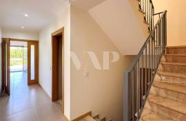 2+1 Bedroom Semi-Detached House with Rooftop, Garage and Swimming Pool in Guia, Albufeira