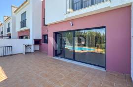 2+1 Bedroom Semi-Detached House with Rooftop, Garage and Swimming Pool in Guia, Albufeira