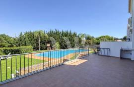 2+1 Bedroom Semi-Detached House with Rooftop, Garage and Swimming Pool in Guia, Albufeira