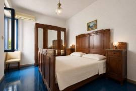 Stunning 8 bed Townhouse for Sale In Santa Teresa Gallura Sardinia Italy