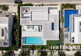 Contemporary Luxury Villa in Ponta da Piedade, Lagos Contemporary Luxury Villa in Ponta da Piedade, Lagos