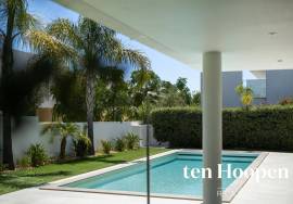Contemporary Luxury Villa in Ponta da Piedade, Lagos Contemporary Luxury Villa in Ponta da Piedade, Lagos