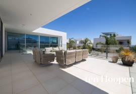 Contemporary Luxury Villa in Ponta da Piedade, Lagos Contemporary Luxury Villa in Ponta da Piedade, Lagos